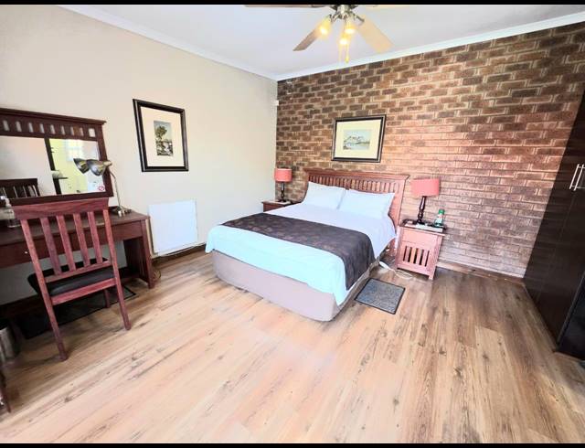 1,836M² GUESTHOUSE FOR SALE IN VANDERBIJLPARK SE 3
